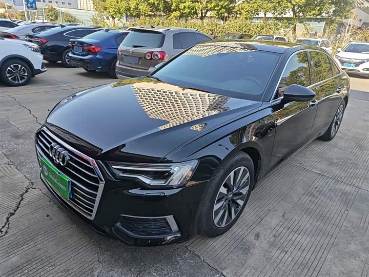 Фото 2 - Audi A6L