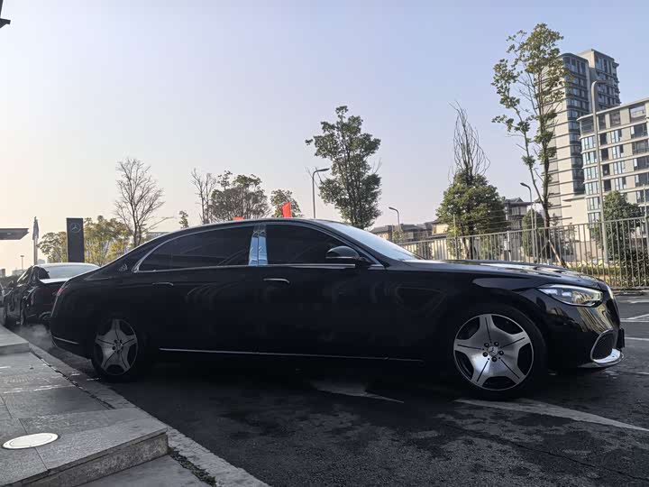 Фото 5 - Mercedes-Benz Maybach S-Class