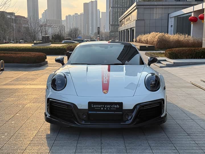 Фото 2 - Porsche 911