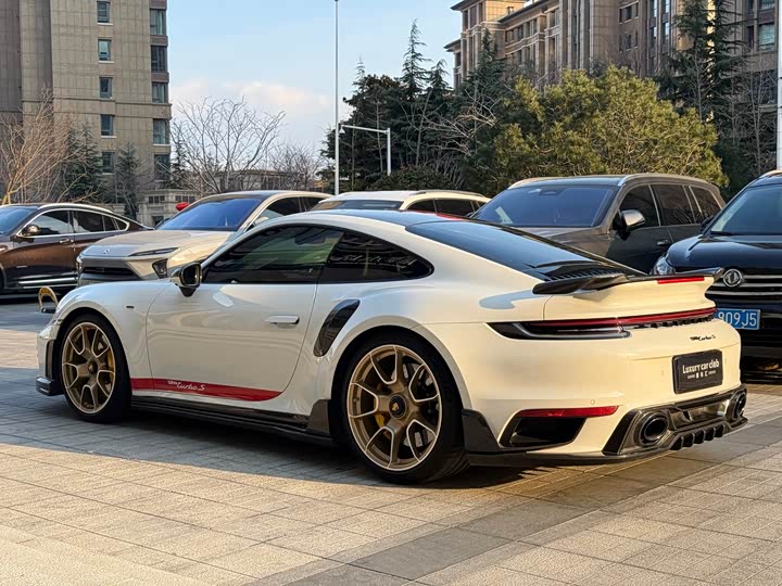 Фото 5 - Porsche 911