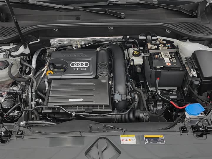 Фото 8 - Audi Q2L
