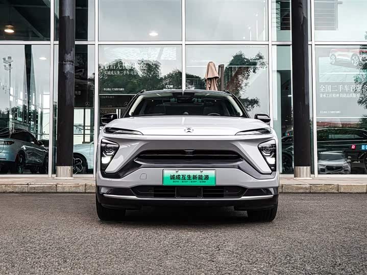 Фото 2 - Nio ES6