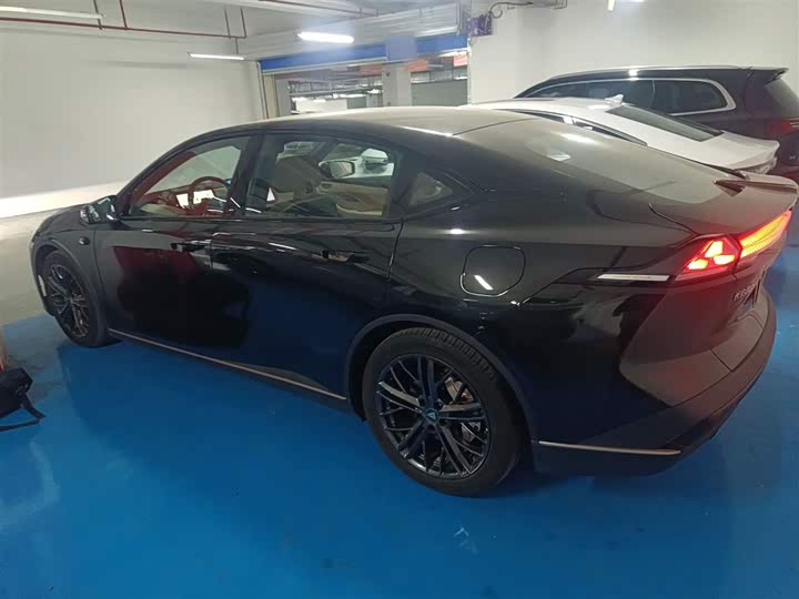 Фото 5 - Changan Deepal SL03