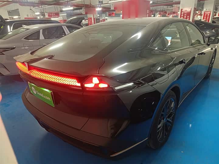 Фото 6 - Changan Deepal SL03