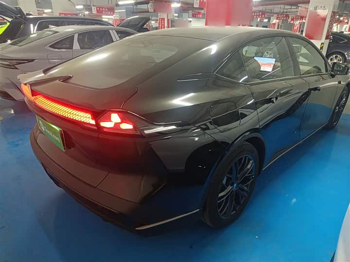 Фото 7 - Changan Deepal SL03