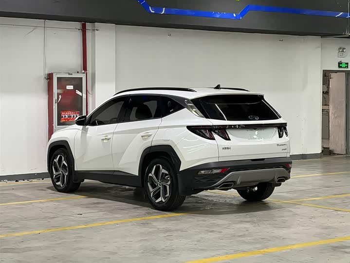 Фото 4 - Hyundai Tucson L