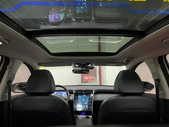 Фото 8 - Hyundai Tucson L