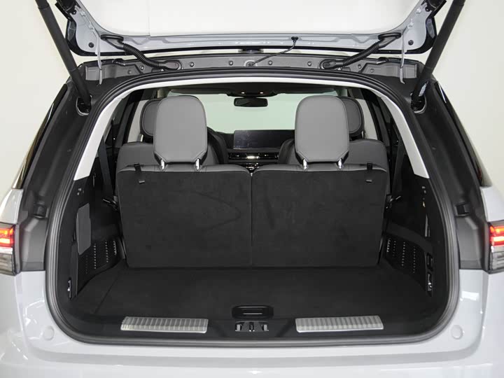 Фото 7 - Lincoln Aviator