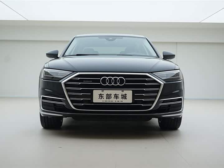 Фото 2 - Audi A8