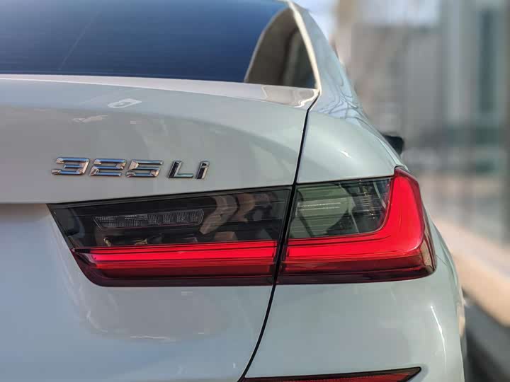 Фото 9 - BMW 3 Series