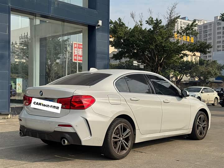 Фото 9 - BMW 1 Series