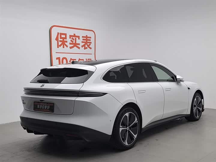 Фото 2 - Nio ET5T