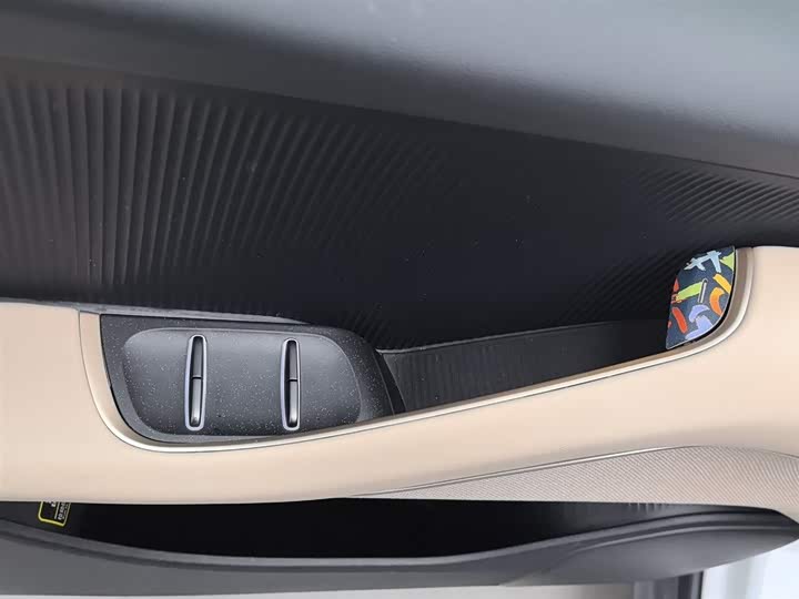 Фото 9 - Nio ET5T