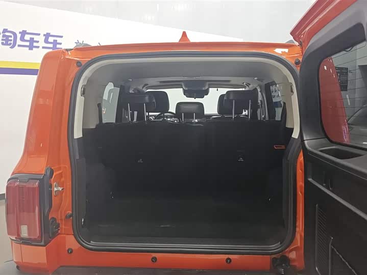 Фото 4 - Tank 300