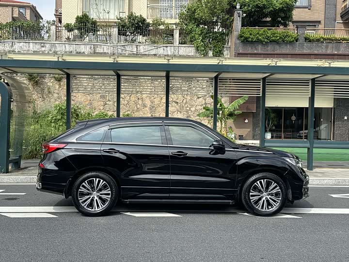 Фото 8 - Honda Avancier