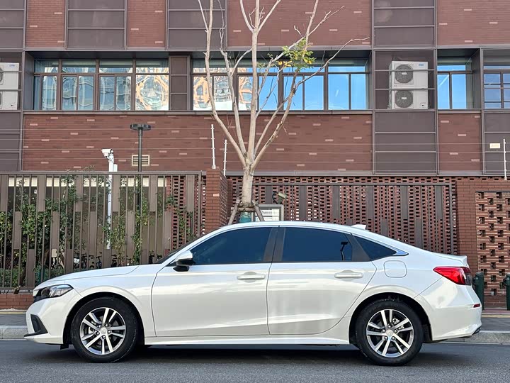 Фото 3 - Honda Civic