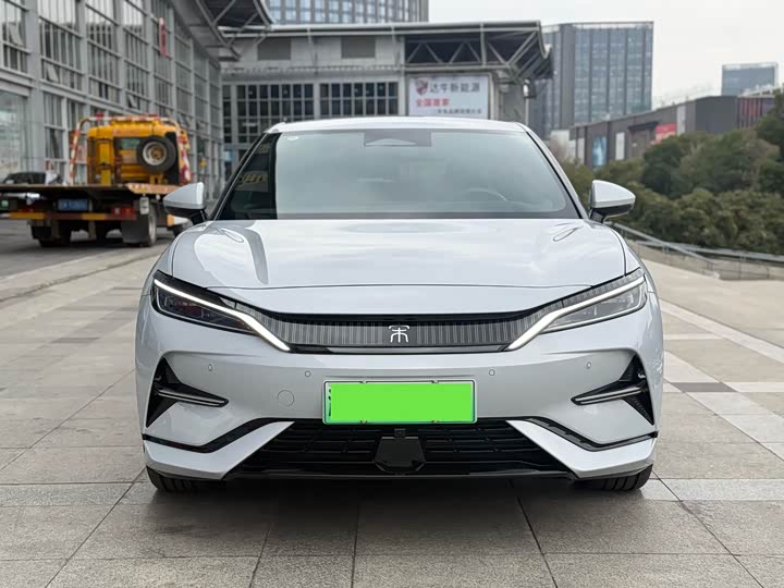 Фото 2 - BYD Song L