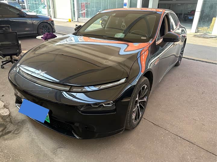 Фото 1 - XPeng P7