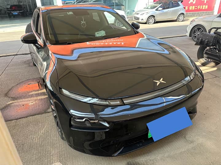 Фото 3 - XPeng P7