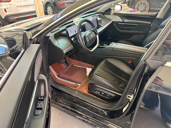 Фото 6 - XPeng P7