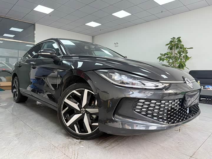 Фото 2 - Volkswagen Lamando L