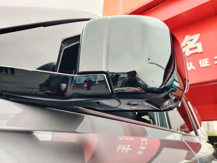 Фото 5 - Land Rover Defender