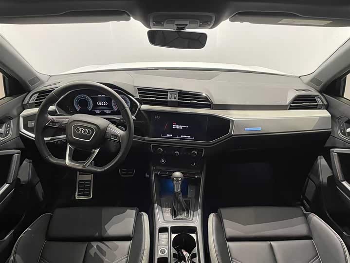 Фото 7 - Audi Q3
