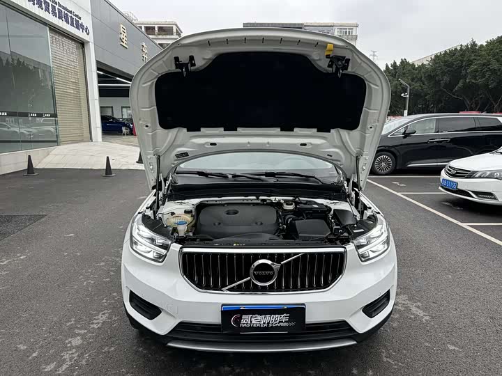 Фото 7 - Volvo XC40