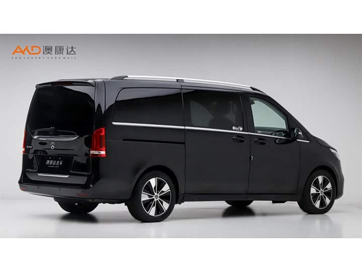 Фото 3 - Mercedes-Benz V-Class