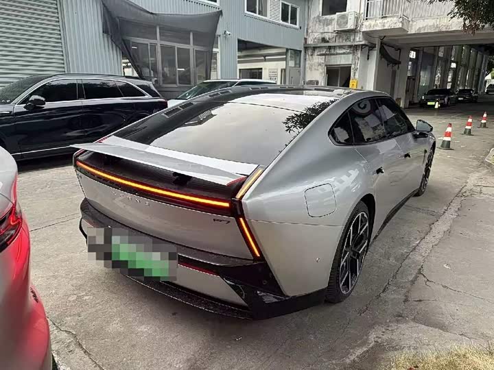 Фото 5 - XPeng P7