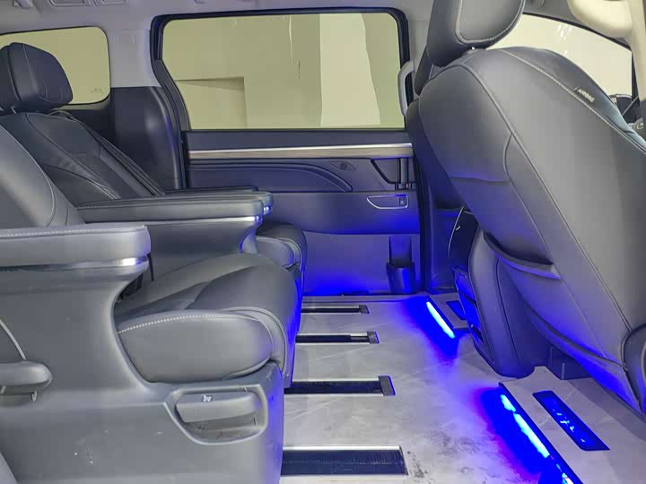 Фото 4 - GAC Trumpchi M8