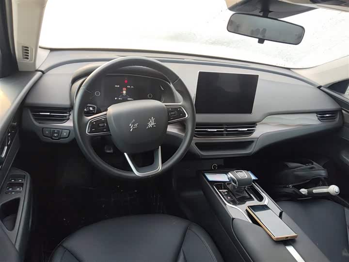 Фото 9 - Hongqi E-QM5