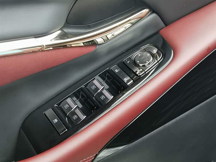 Фото 9 - GAC Trumpchi M8