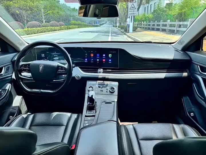 Фото 3 - Bestune B70