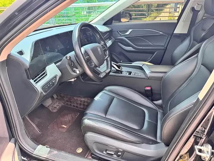 Фото 5 - Bestune B70