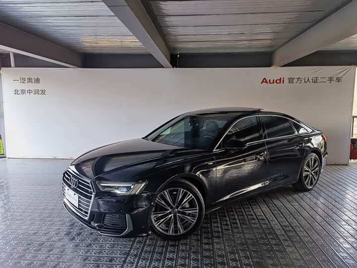 Фото 1 - Audi A6L