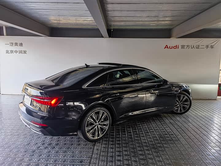 Фото 5 - Audi A6L