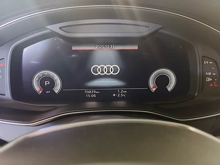 Фото 8 - Audi A6L