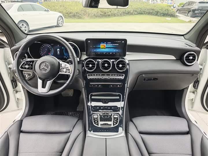 Фото 8 - Mercedes-Benz GLC-Class Coupe