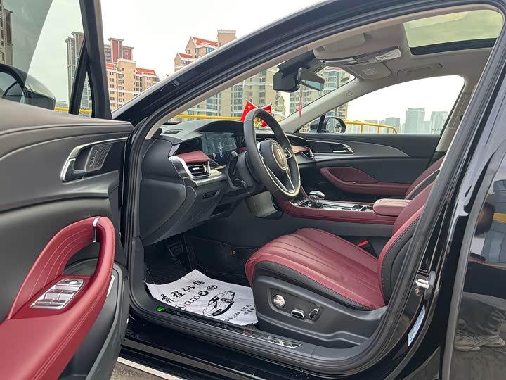 Фото 4 - Hongqi H5