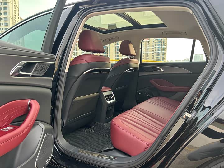 Фото 5 - Hongqi H5