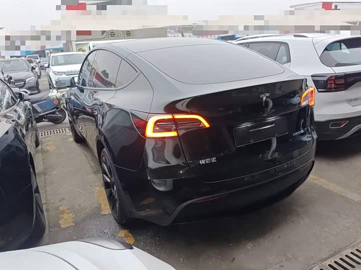Фото 5 - Tesla Model Y