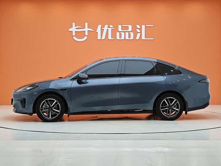 Фото 2 - GAC Aion RT