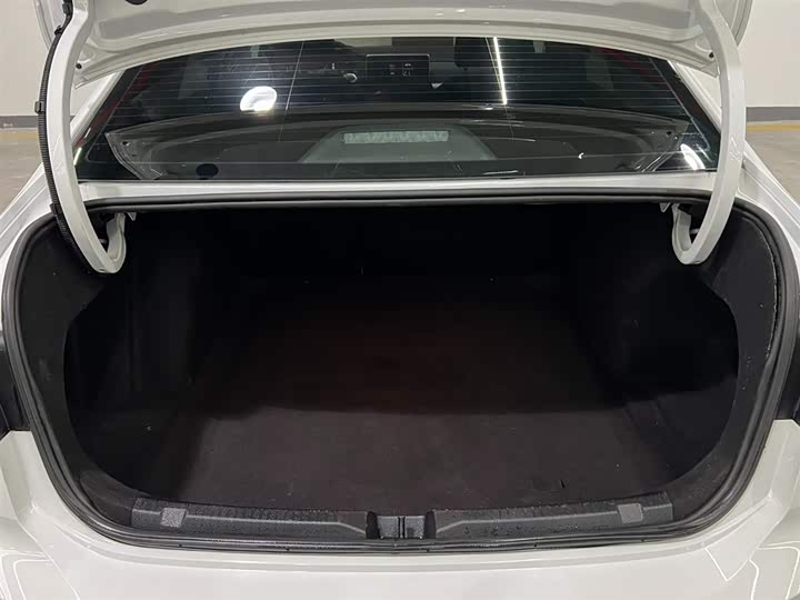 Фото 7 - Volkswagen Lavida