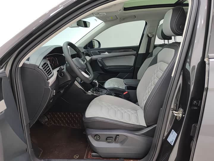 Фото 8 - Volkswagen Tayron