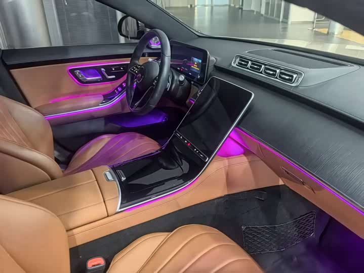 Фото 4 - Mercedes-Benz S-Class