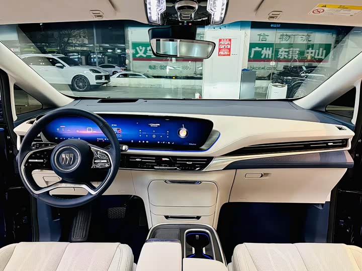 Фото 8 - Buick GL8 Century