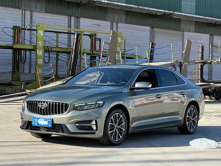 Фото 1 - Geely Preface