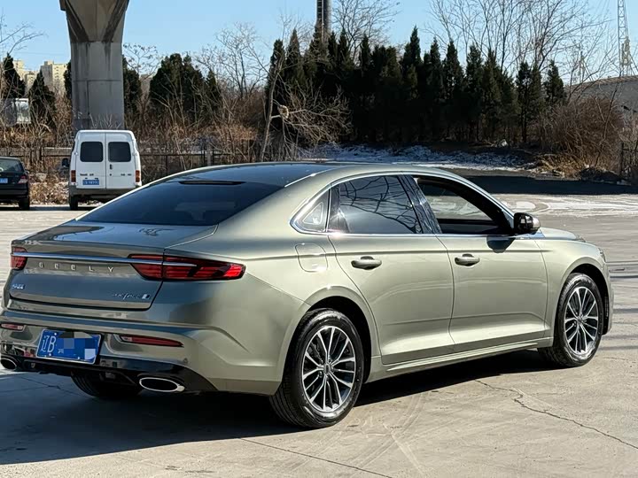 Фото 6 - Geely Preface