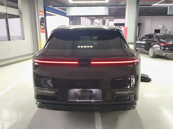 Фото 6 - Zeekr 7X